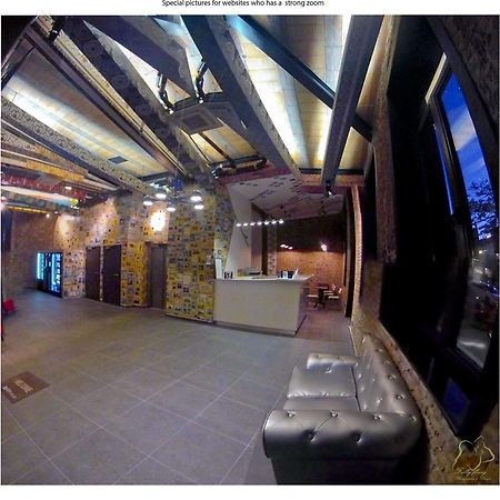 Nekotel Concept Art Hotel Saint-Gilles Luaran gambar