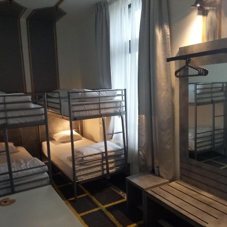 Nekotel Concept Art Hotel Saint-Gilles Luaran gambar