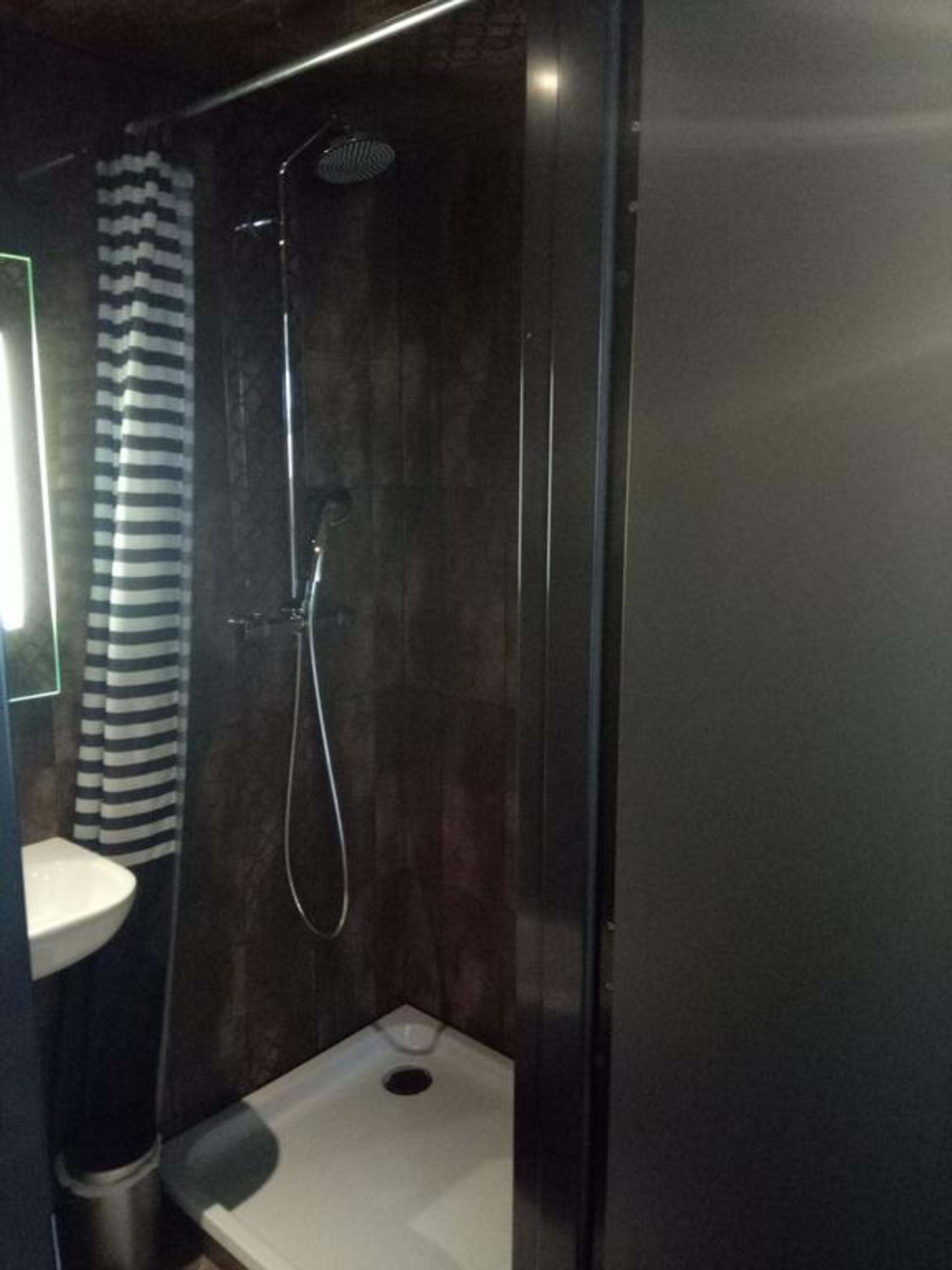 Nekotel Concept Art Hotel Saint-Gilles Luaran gambar