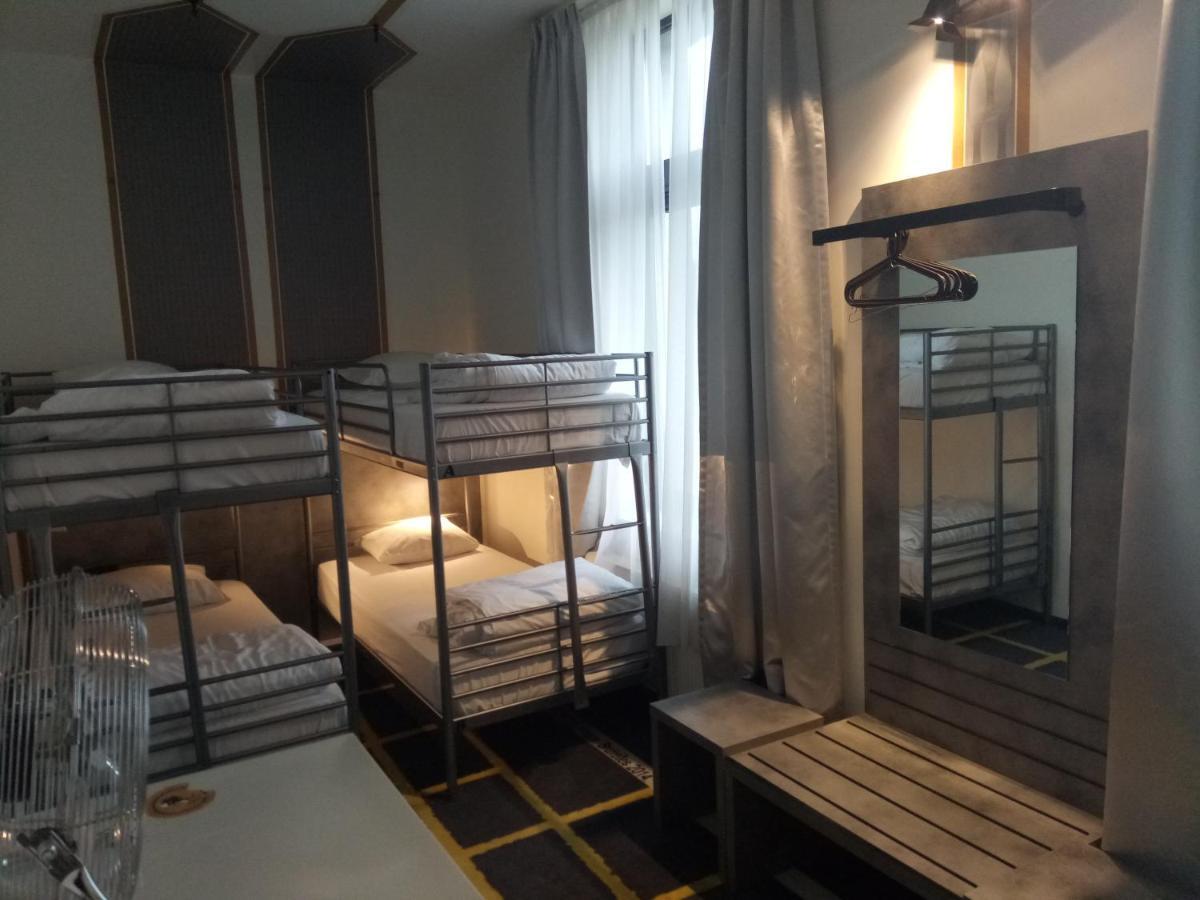 Nekotel Concept Art Hotel Saint-Gilles Luaran gambar